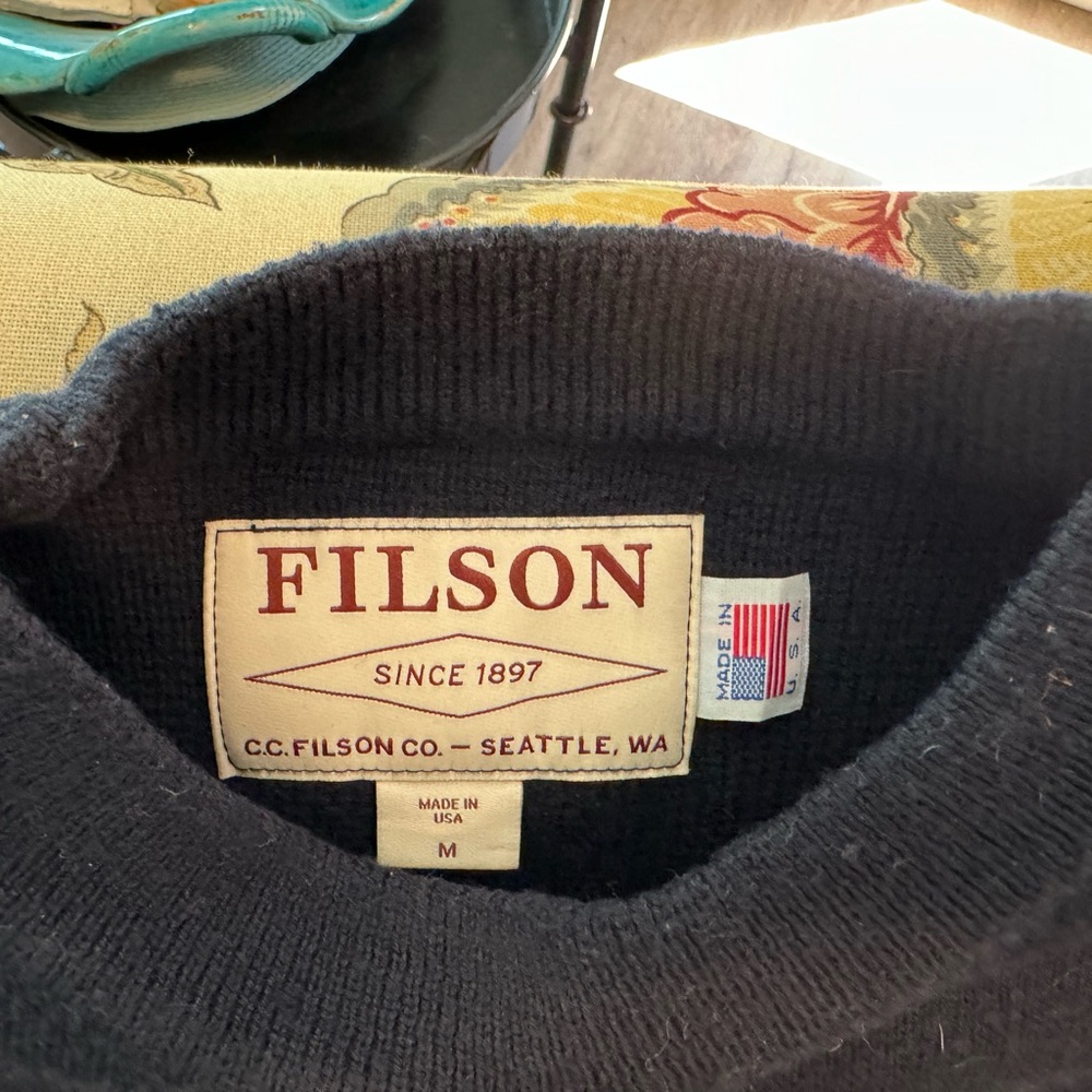 Filson navy sweater- Navy